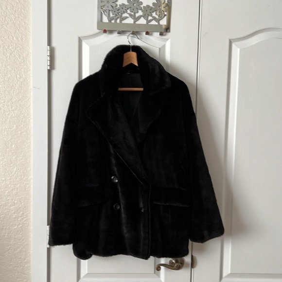 FREE PEOPLE Kate Double-breasted Faux-fur Coat - Picture 7 of 15